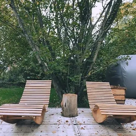 Insolites Et Intimistes En Pleine Nature