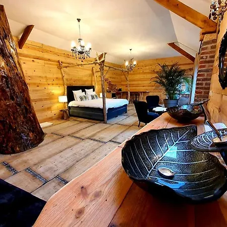 Insolites Et Intimistes En Pleine Nature